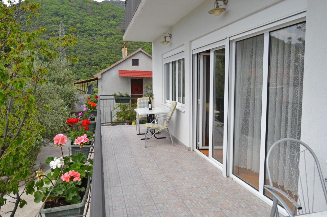 Tivat Apartments Eksteriør bilde